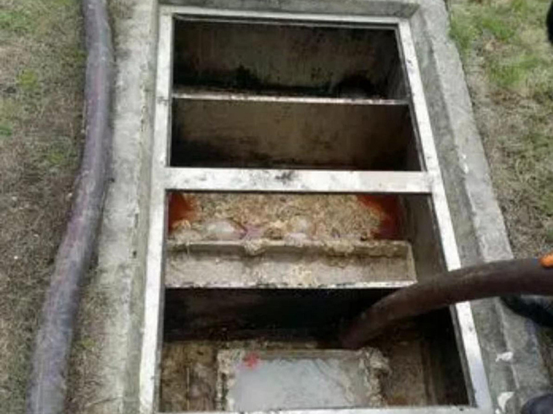 洞口隔油池清理