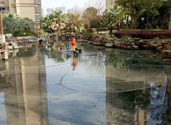 洞口景观池淤泥清理