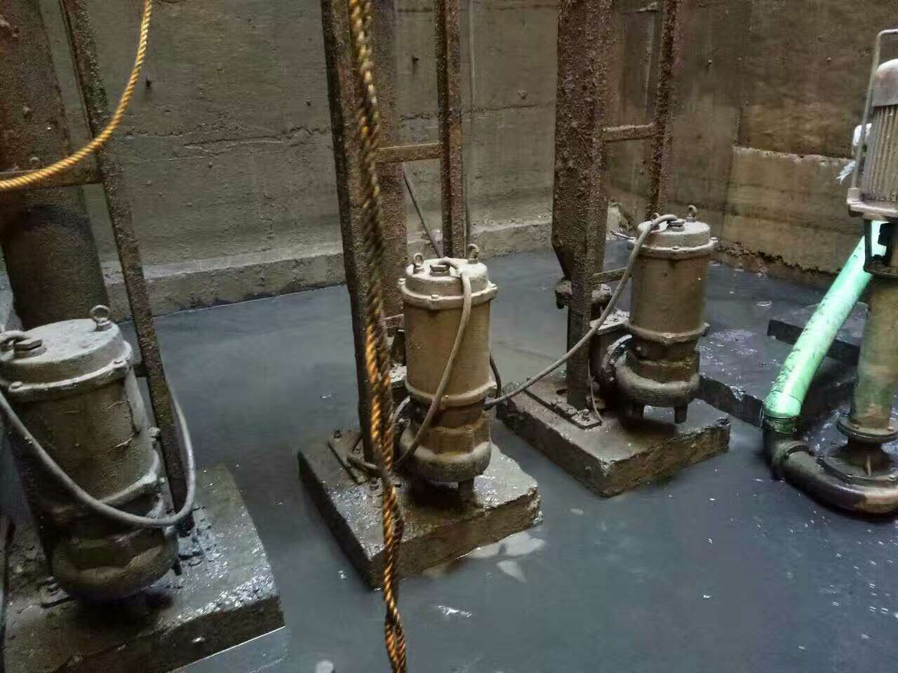 洞口污水池清理